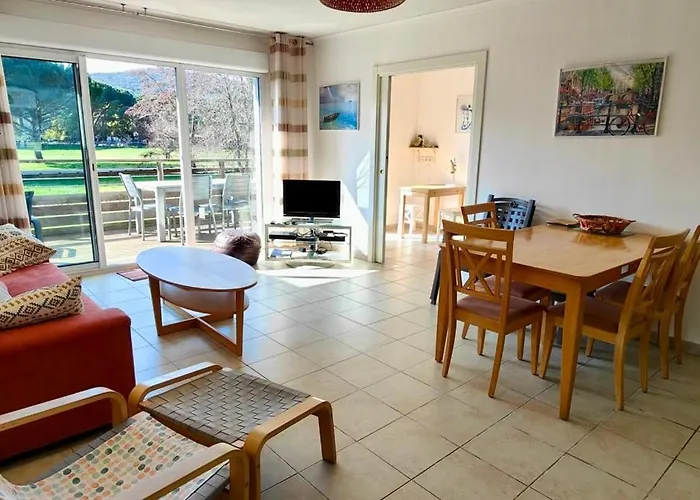 Apartman Spacious With Pool