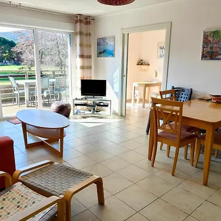 Lejlighed Spacious With Pool