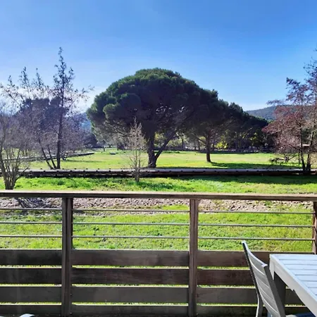 Spacious With Pool Appartement