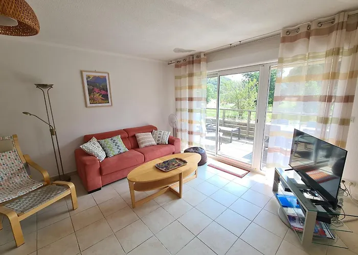 Apartment Spacious With Pool *